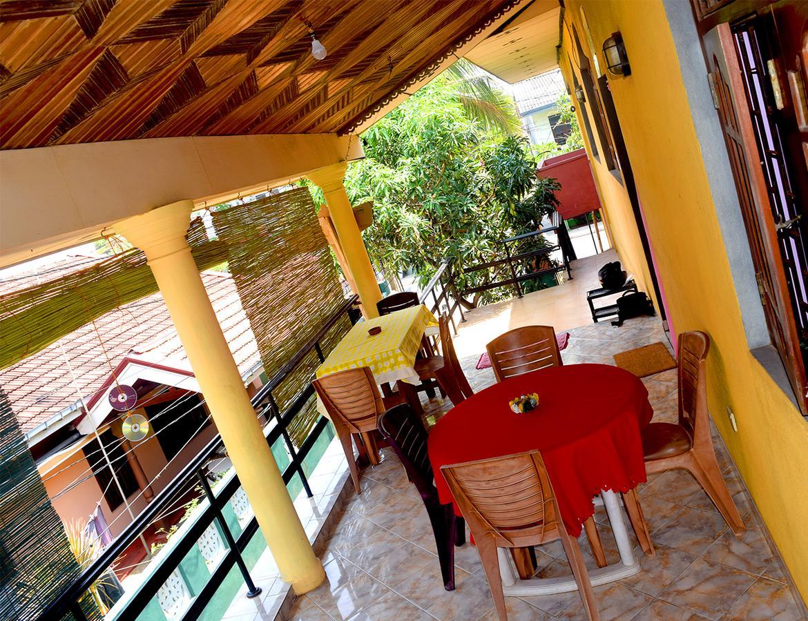 Sun Rise Hostel Negombo Ngoại thất bức ảnh