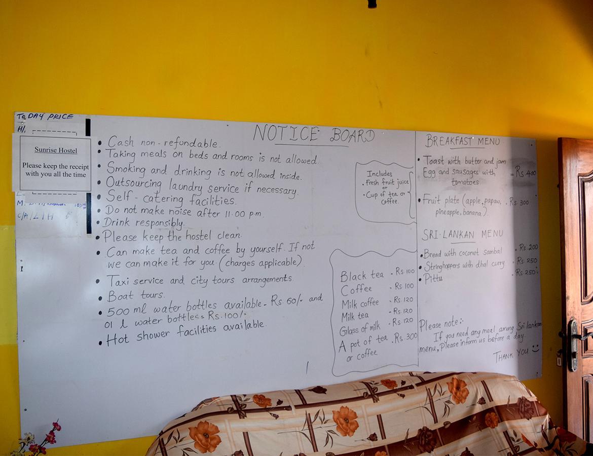 Sun Rise Hostel Negombo Ngoại thất bức ảnh