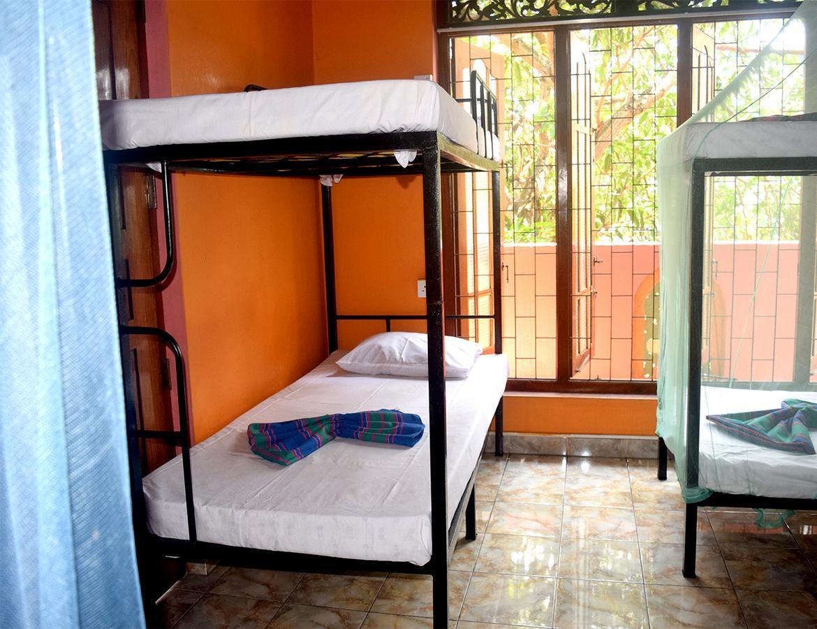 Sun Rise Hostel Negombo Ngoại thất bức ảnh